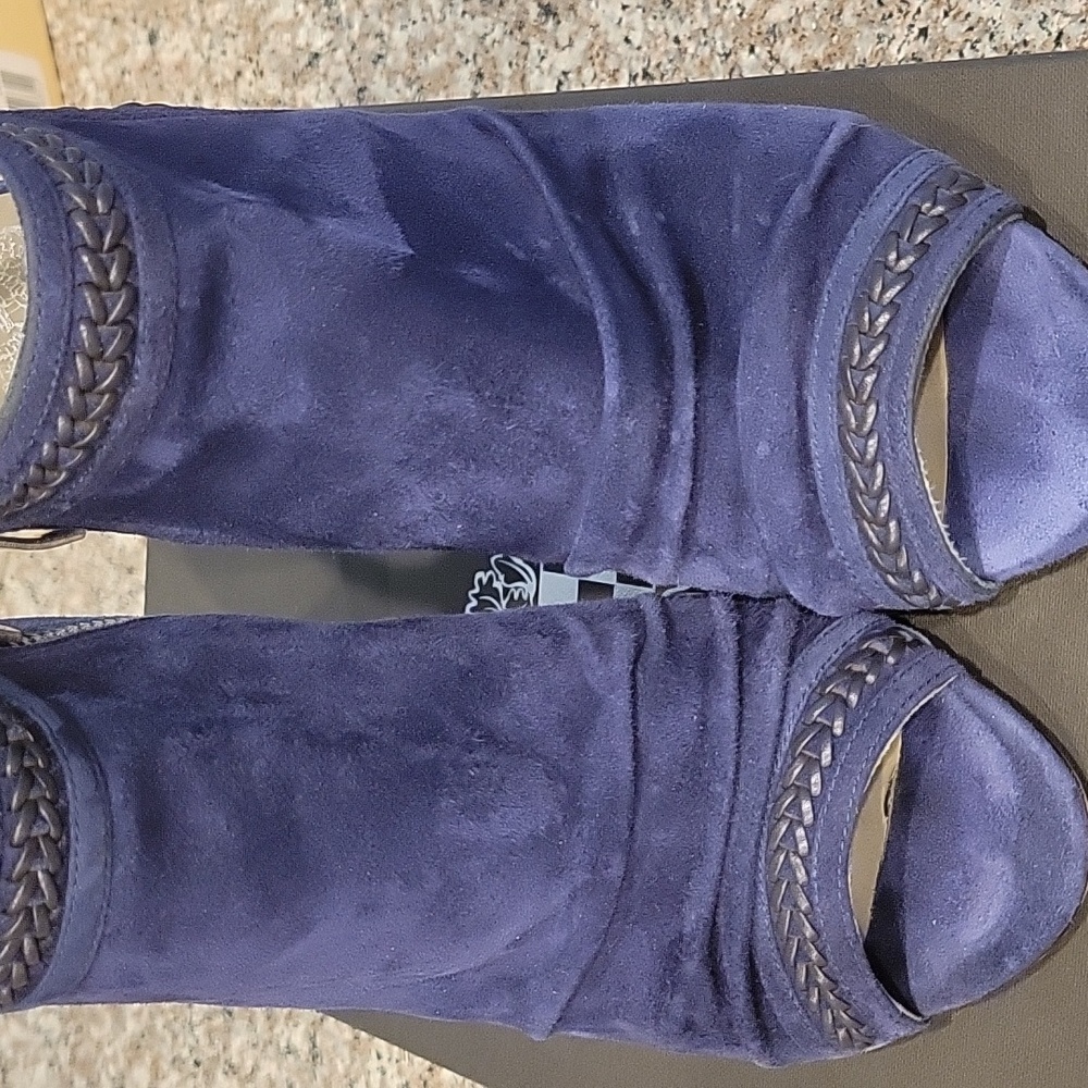 Vince Camuto Archer Midnight Blue peep toe Suede slingback zippered shoes sz 8.5